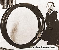 Floyd with lens showing comparative sizes