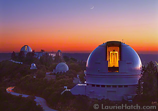Shane dome at dusk: preparing for observing